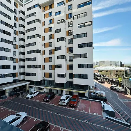 Spot - Parking Option Apartment