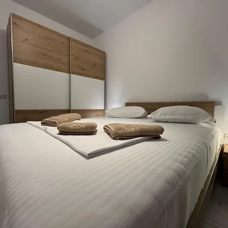 Spot With Parking Bukarest