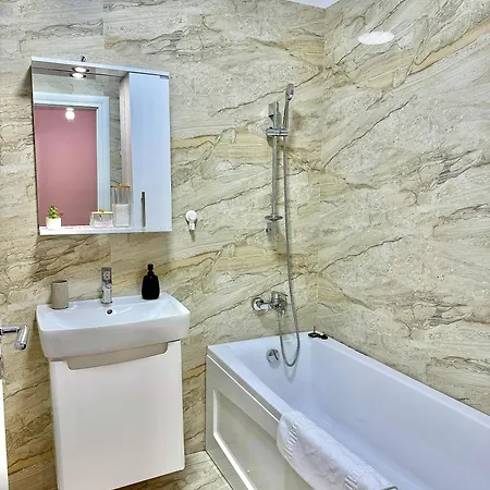 Spot With Parking דירה