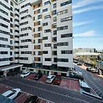 Spot With Parking Apartman