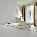 Apartman Spot With Parking Bukarest
